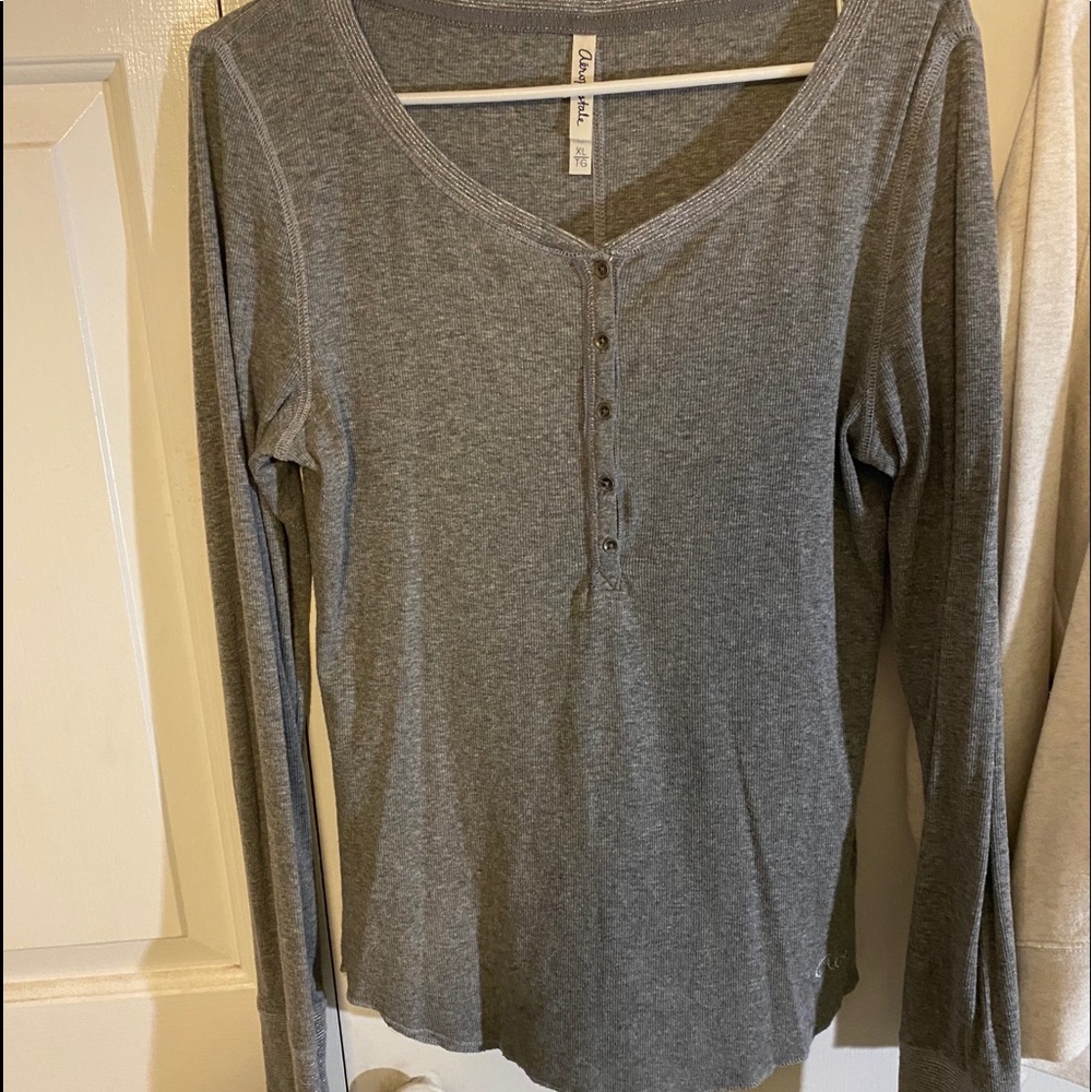 Aeropostal Grey Top